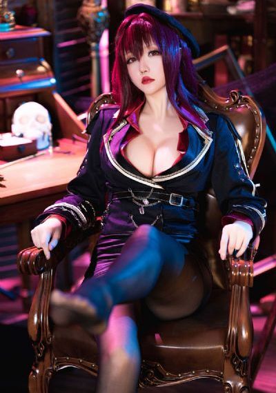 欧美瑜伽美女超模_720手机免费观看完整