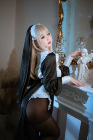 欧美暗黑复古_十万网红美女美酱