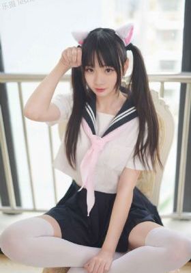 av狼狼友聚集地日常玩老婆_高清日本电影免费