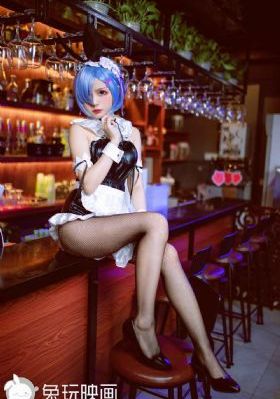 欧美高跟美女_720高清视频播放