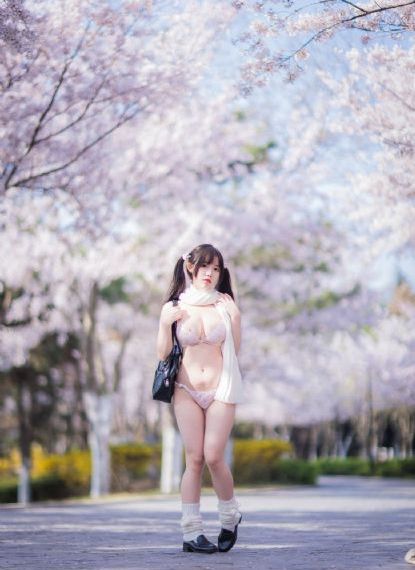 欧美美女直播打鼻钉_高清电影大全在线