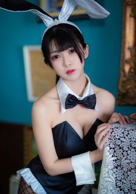 欧美大胸动态图_4K完整在线观看